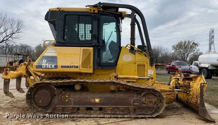 image for item DL7046 2010 Komatsu D51EX-22  dozer