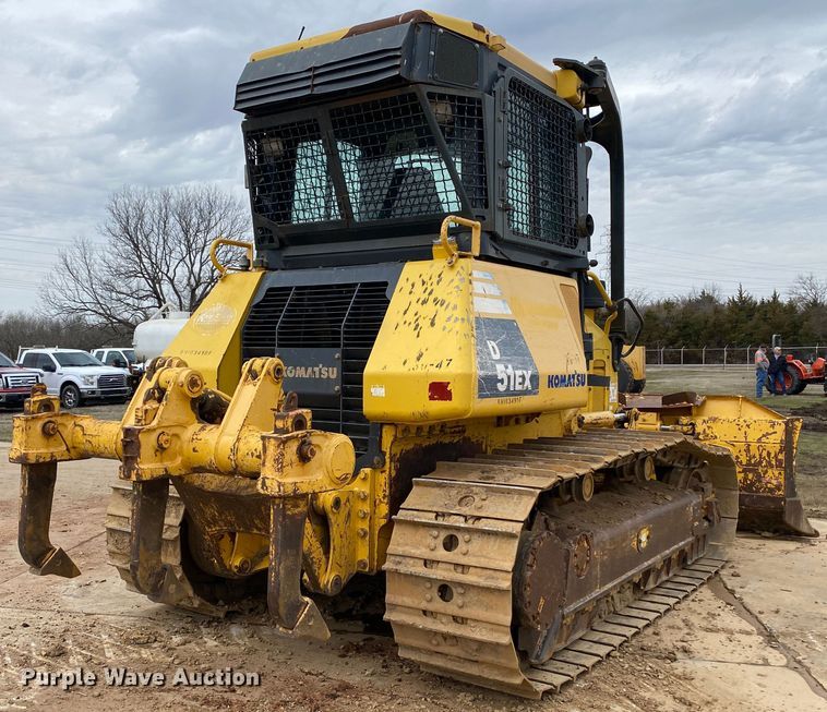 image for item DL7046 2010 Komatsu D51EX-22  dozer