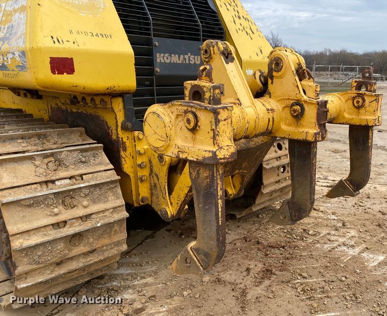 image for item DL7046 2010 Komatsu D51EX-22  dozer