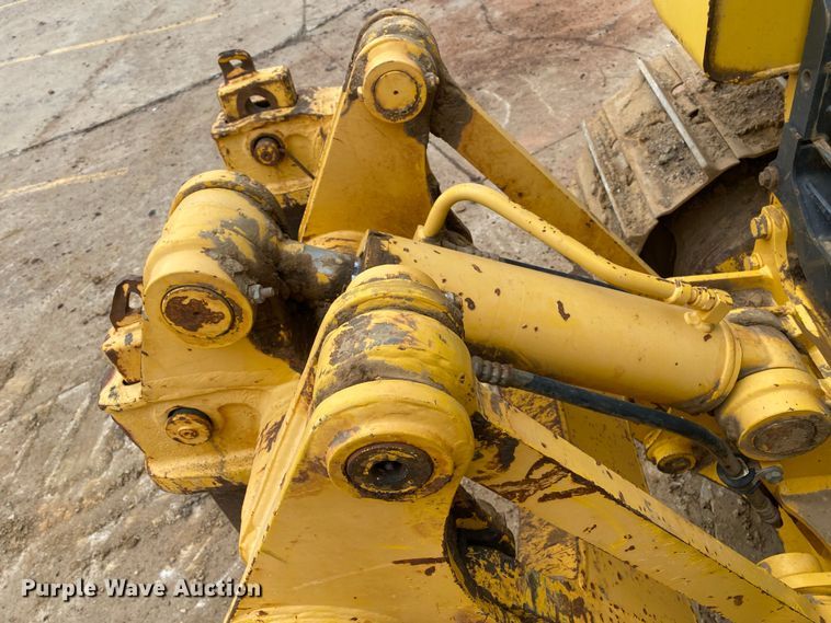 image for item DL7046 2010 Komatsu D51EX-22  dozer