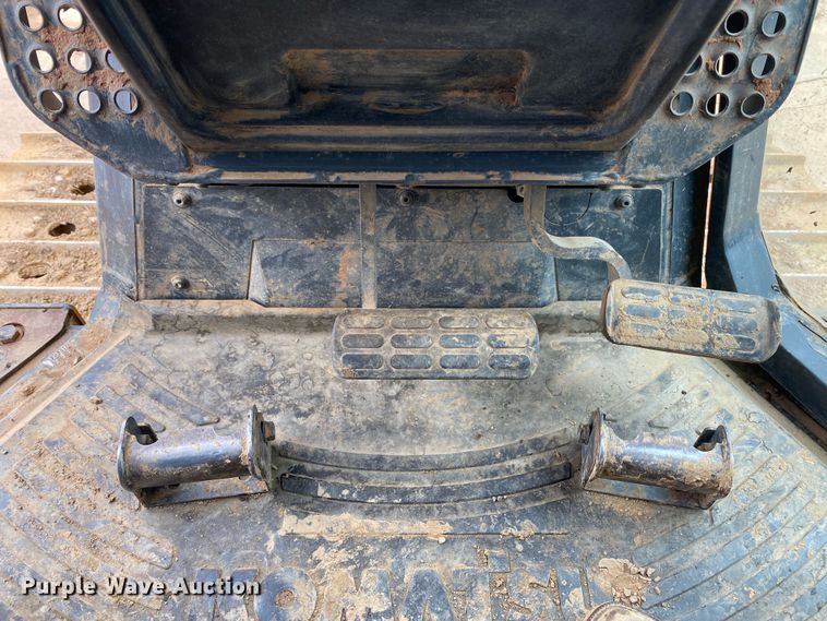 image for item DL7046 2010 Komatsu D51EX-22  dozer