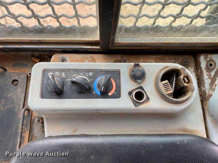 image for item DL7046 2010 Komatsu D51EX-22  dozer