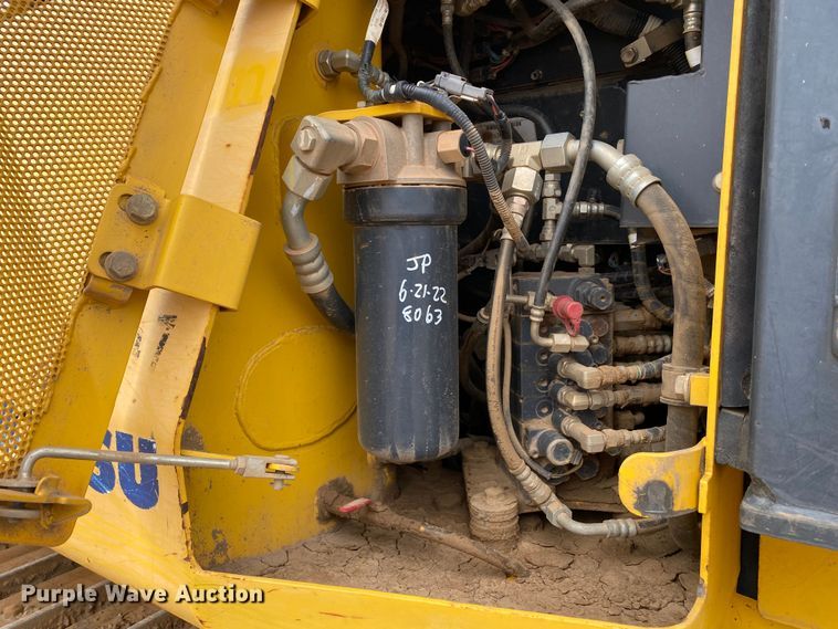 image for item DL7046 2010 Komatsu D51EX-22  dozer