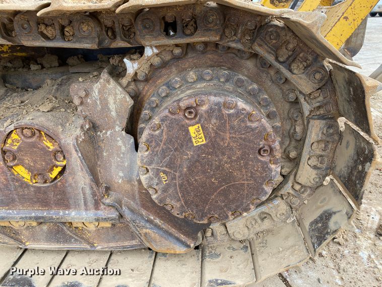 image for item DL7046 2010 Komatsu D51EX-22  dozer