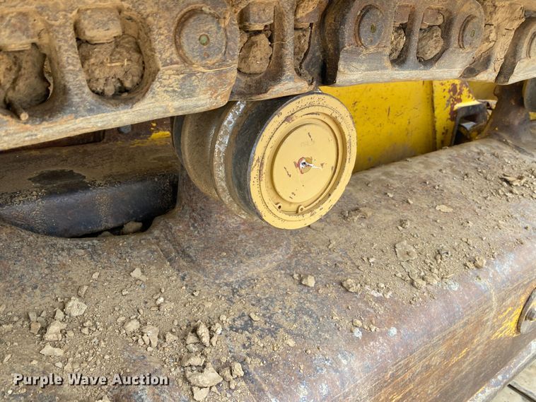 image for item DL7046 2010 Komatsu D51EX-22  dozer