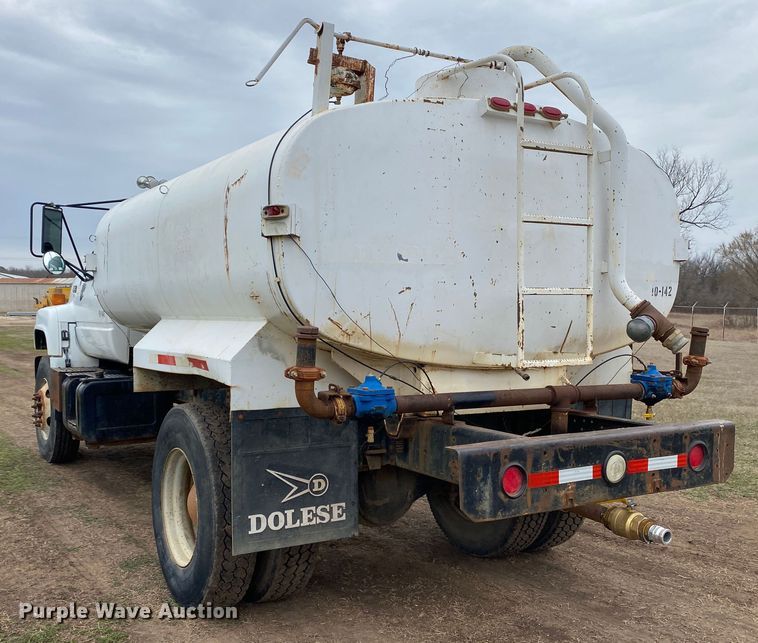image for item DL7047 1995 GMC Top Kick  water truck