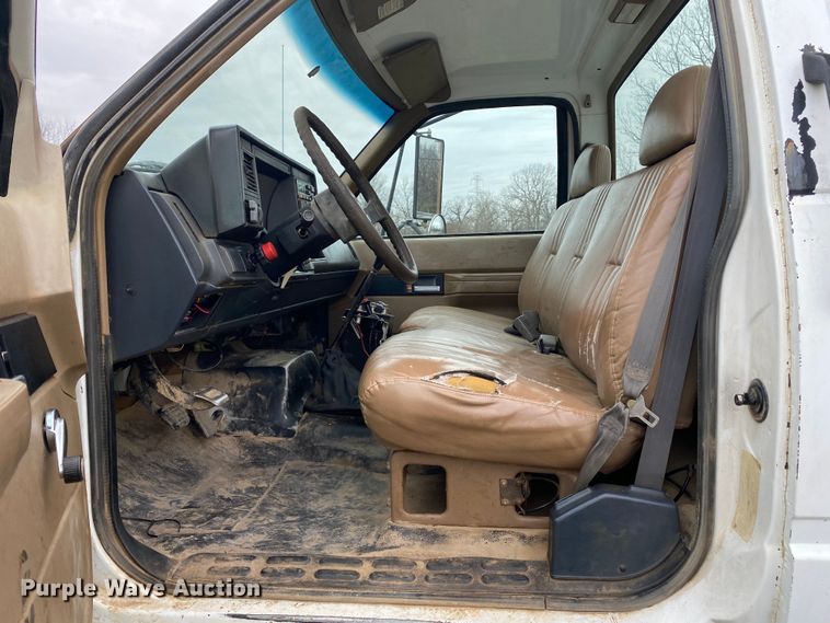 image for item DL7047 1995 GMC Top Kick  water truck