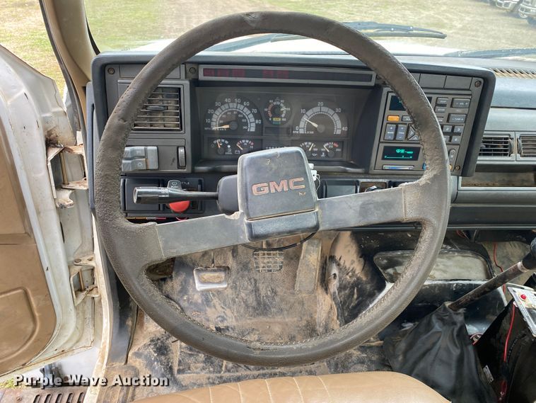 image for item DL7047 1995 GMC Top Kick  water truck