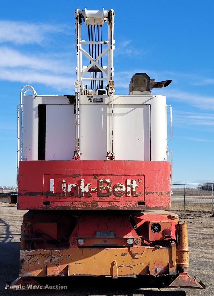 image for item DM8229 1990 Link Belt HC-78C  crane