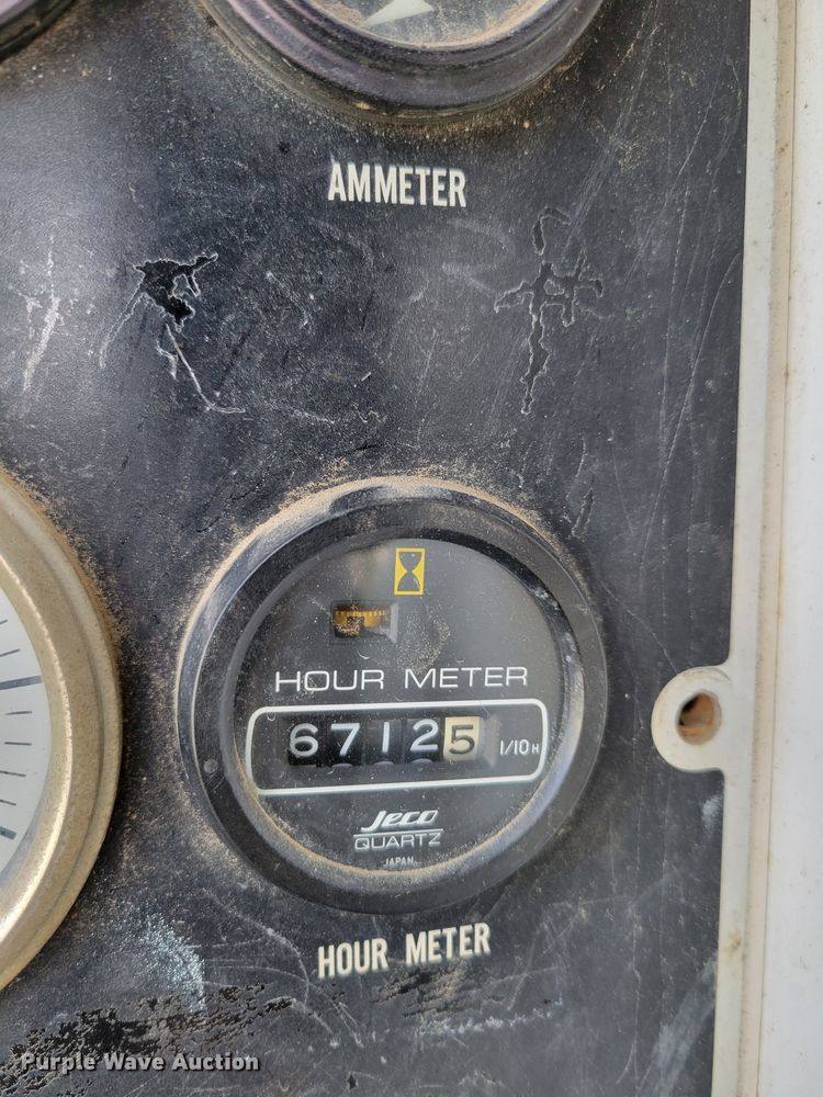 image for item DM8229 1990 Link Belt HC-78C  crane