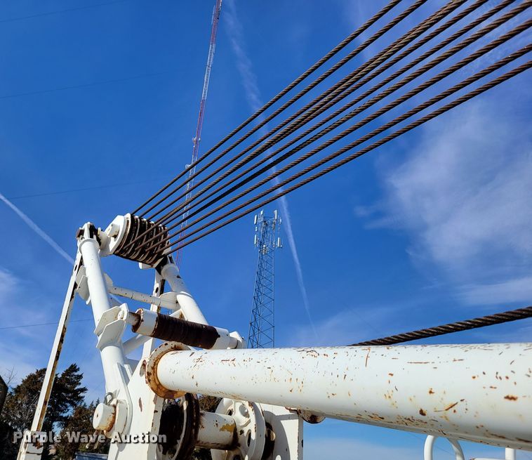 image for item DM8229 1990 Link Belt HC-78C  crane