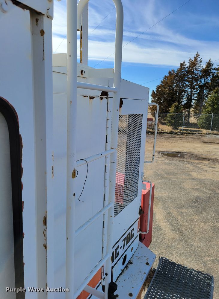 image for item DM8229 1990 Link Belt HC-78C  crane