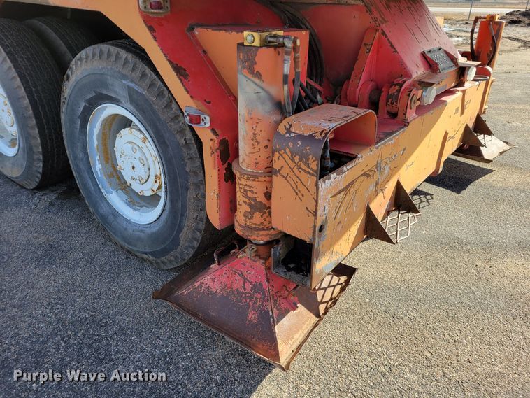 image for item DM8229 1990 Link Belt HC-78C  crane