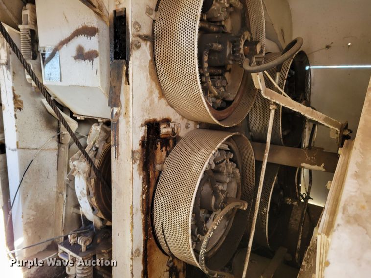 image for item DM8229 1990 Link Belt HC-78C  crane