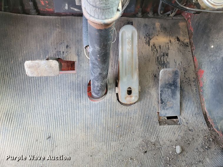 image for item DM8229 1990 Link Belt HC-78C  crane