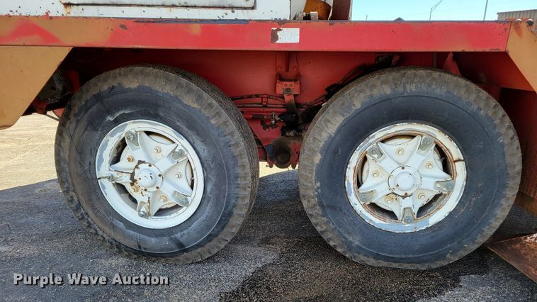 image for item DM8229 1990 Link Belt HC-78C  crane