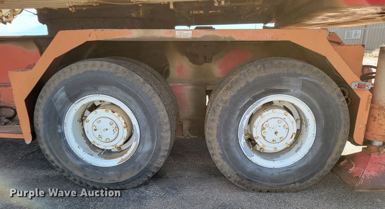 image for item DM8229 1990 Link Belt HC-78C  crane