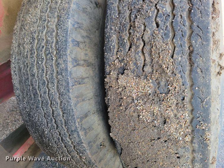 image for item DM8229 1990 Link Belt HC-78C  crane