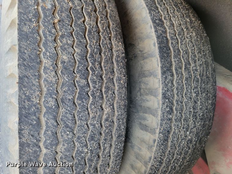 image for item DM8229 1990 Link Belt HC-78C  crane