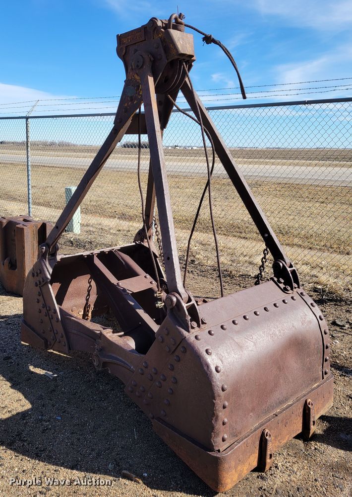 image for item DM8229 1990 Link Belt HC-78C  crane