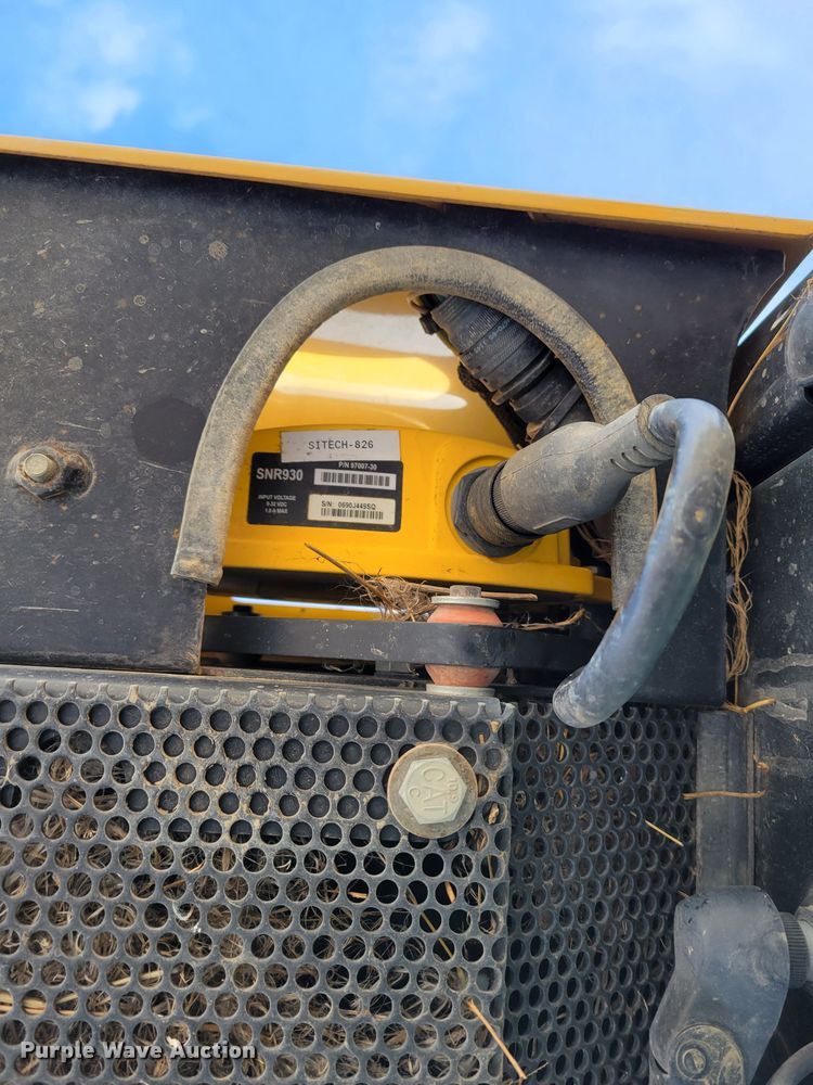 image for item DM8230 2013 Caterpillar D4K2 LGP  dozer