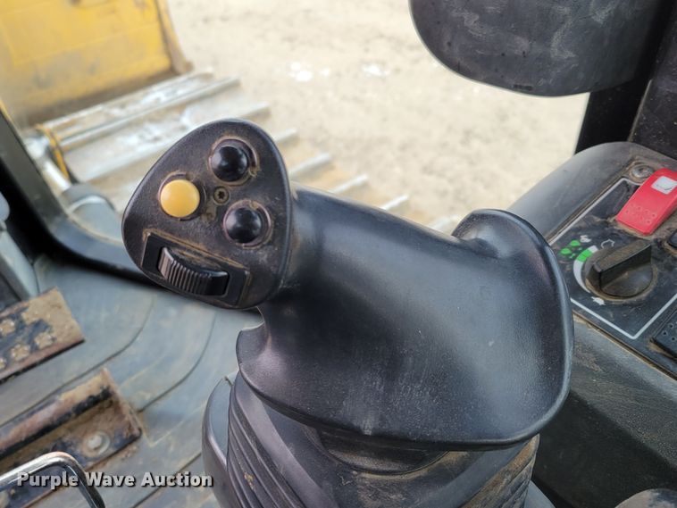 image for item DM8230 2013 Caterpillar D4K2 LGP  dozer