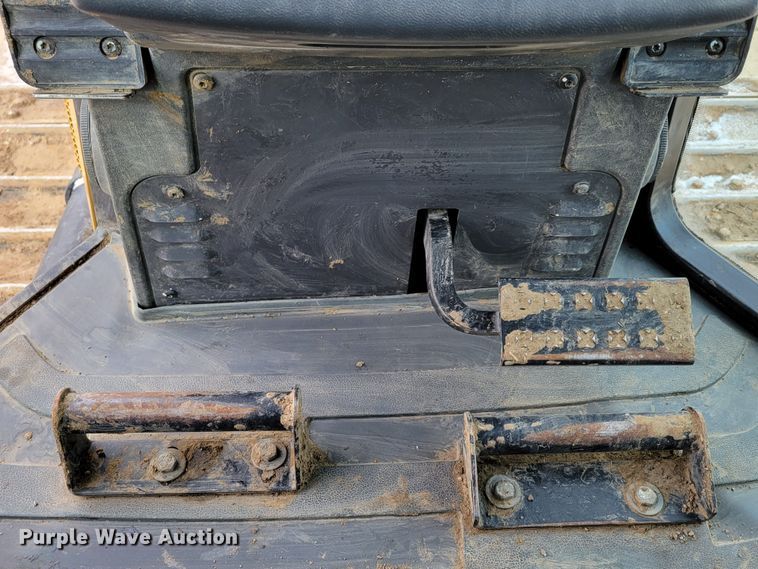 image for item DM8230 2013 Caterpillar D4K2 LGP  dozer