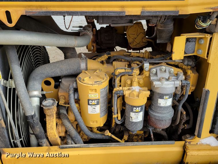 image for item DM8230 2013 Caterpillar D4K2 LGP  dozer