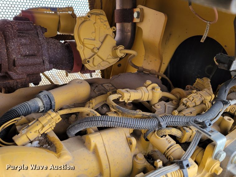 image for item DM8230 2013 Caterpillar D4K2 LGP  dozer