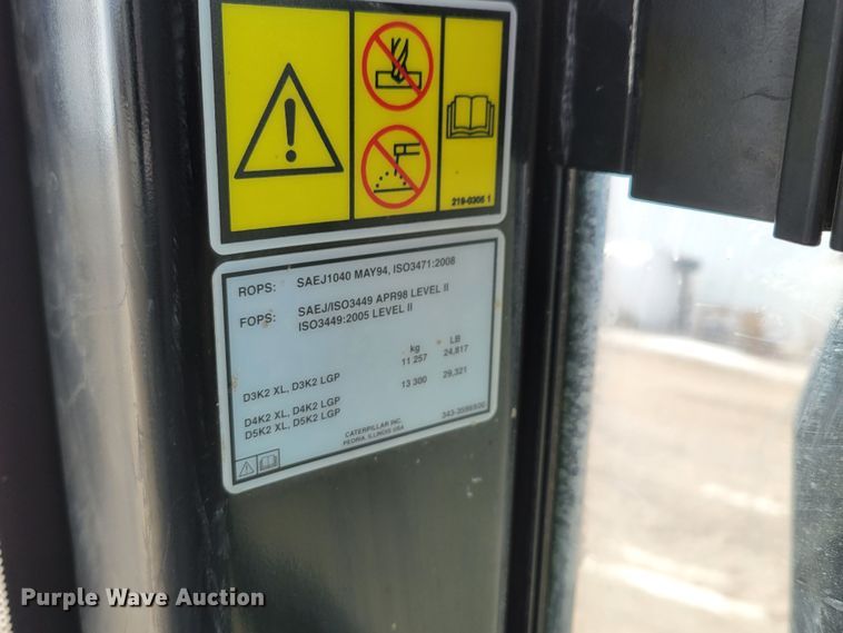 image for item DM8230 2013 Caterpillar D4K2 LGP  dozer