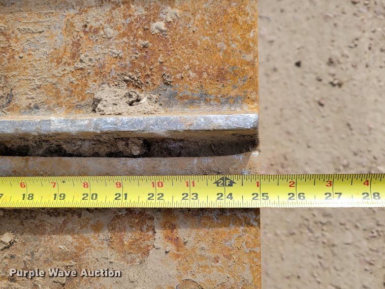 image for item DM8230 2013 Caterpillar D4K2 LGP  dozer