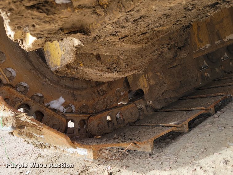 image for item DM8230 2013 Caterpillar D4K2 LGP  dozer