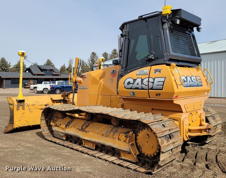 image for item DM8231 2012 Case 1650L  dozer