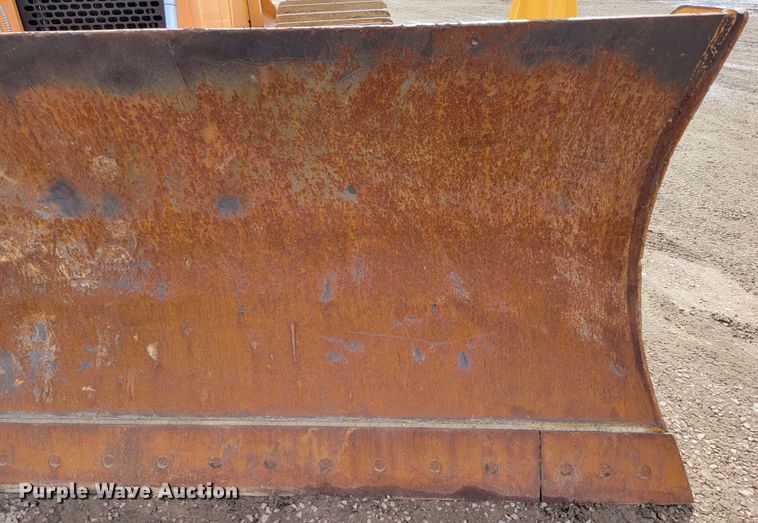 image for item DM8231 2012 Case 1650L  dozer