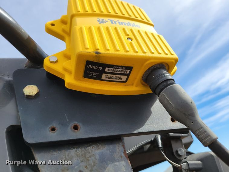 image for item DM8231 2012 Case 1650L  dozer