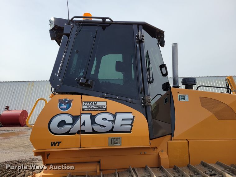 image for item DM8231 2012 Case 1650L  dozer