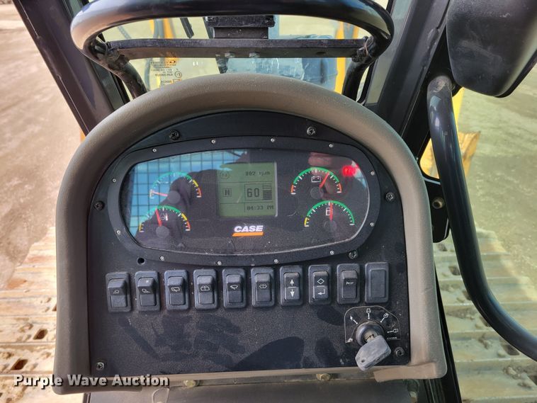 image for item DM8231 2012 Case 1650L  dozer