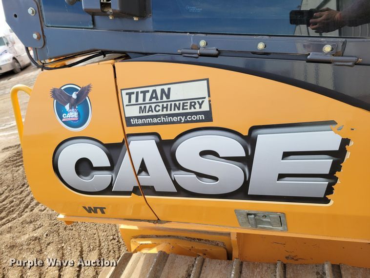 image for item DM8231 2012 Case 1650L  dozer