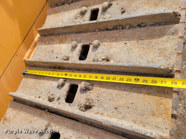 image for item DM8231 2012 Case 1650L  dozer