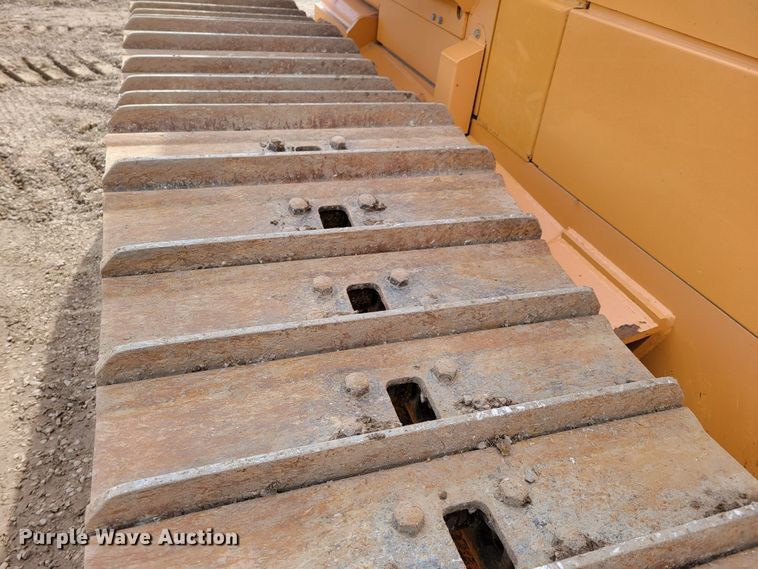 image for item DM8231 2012 Case 1650L  dozer