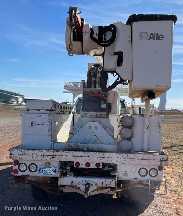 image for item DN4551 2006 Ford F750 Super Duty  bucket truck