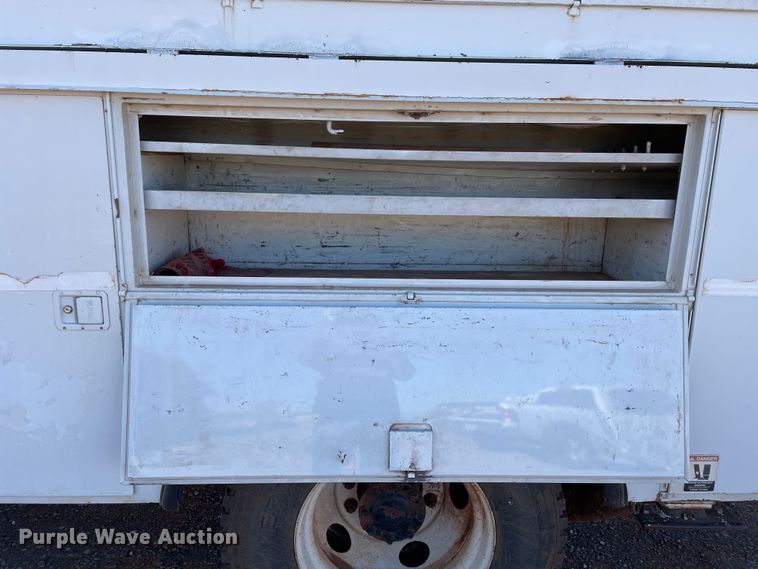 image for item DN4551 2006 Ford F750 Super Duty  bucket truck