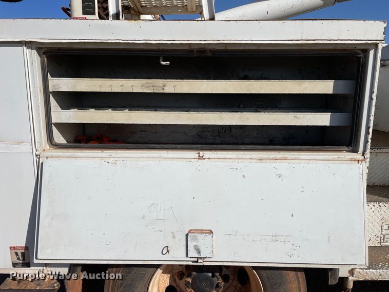 image for item DN4551 2006 Ford F750 Super Duty  bucket truck