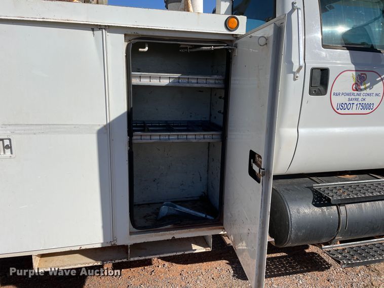 image for item DN4551 2006 Ford F750 Super Duty  bucket truck