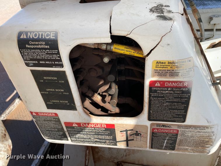 image for item DN4551 2006 Ford F750 Super Duty  bucket truck