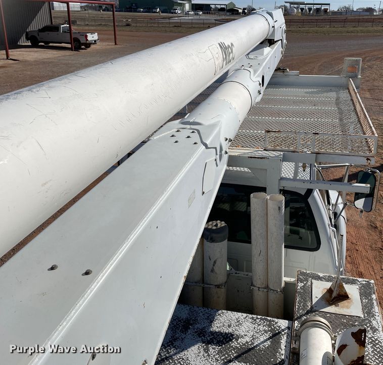 image for item DN4551 2006 Ford F750 Super Duty  bucket truck