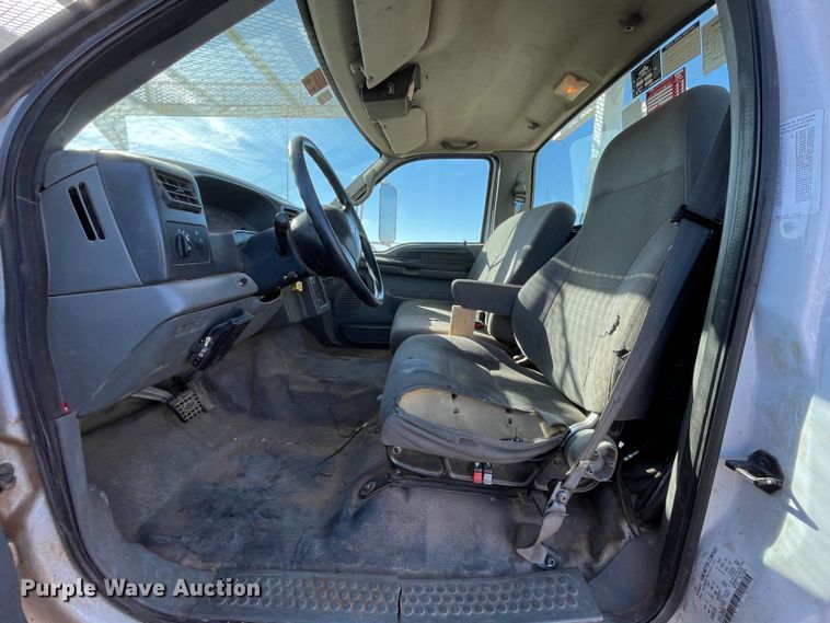 image for item DN4551 2006 Ford F750 Super Duty  bucket truck