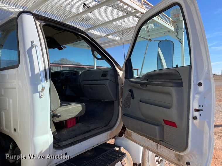 image for item DN4551 2006 Ford F750 Super Duty  bucket truck