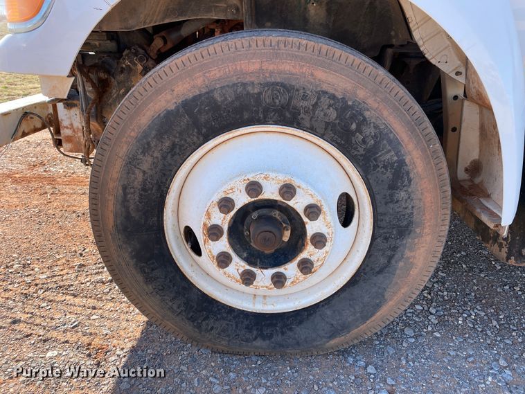 image for item DN4551 2006 Ford F750 Super Duty  bucket truck