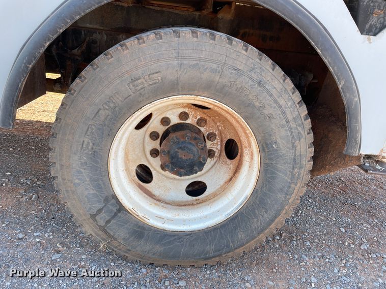 image for item DN4551 2006 Ford F750 Super Duty  bucket truck